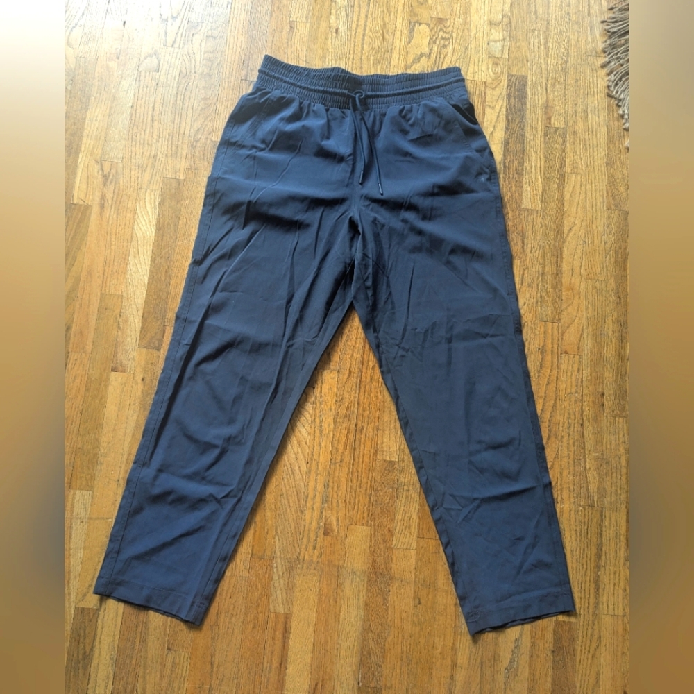 Gap Fit High Rise Runaround Pants